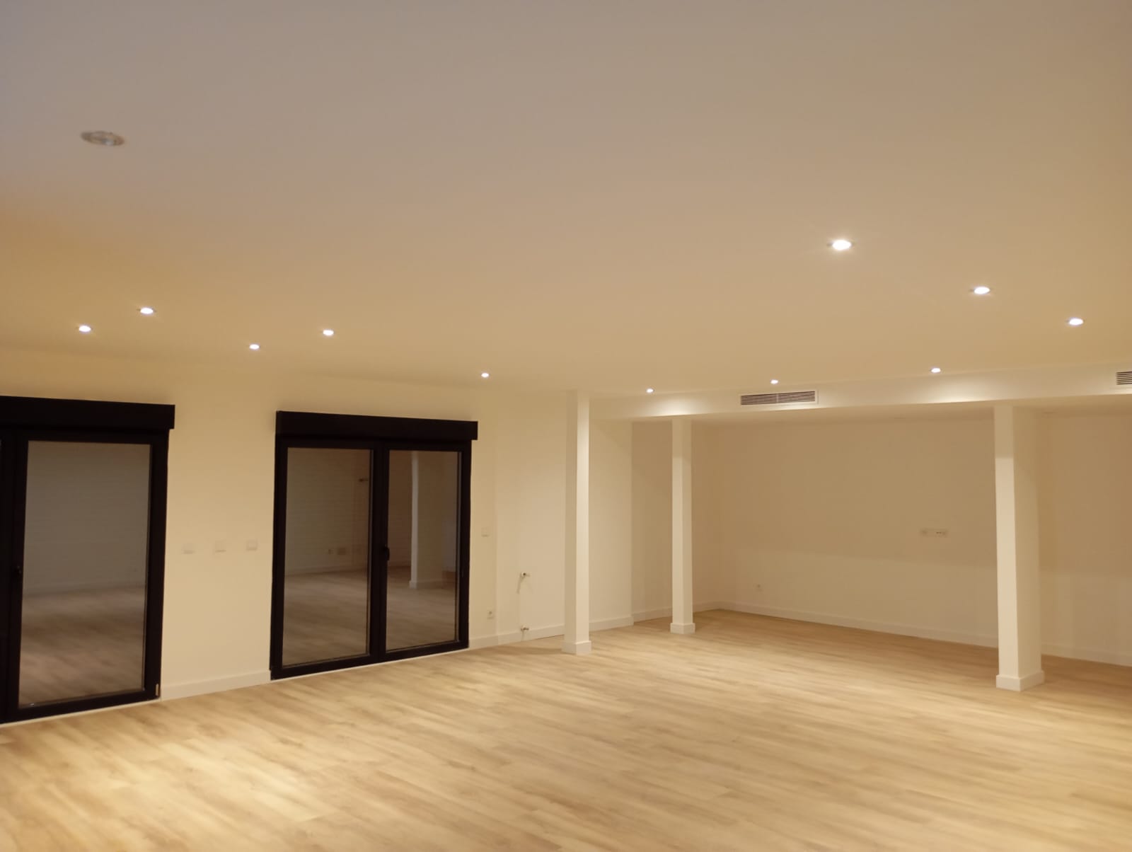 WhatsApp Image 2025-10-17 at 08.07