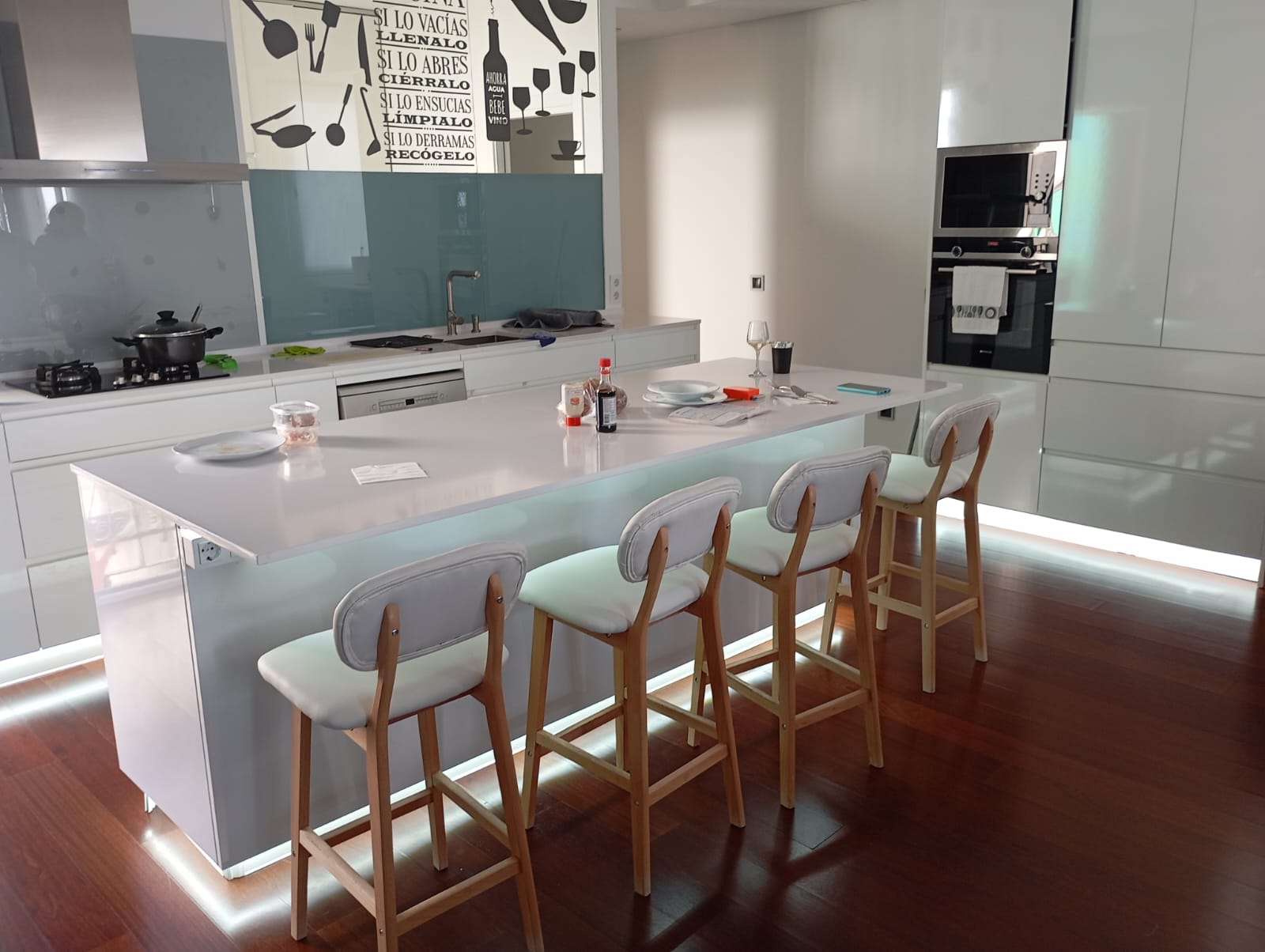 WhatsApp Image 2025-10-17 at 08.07